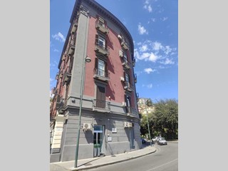 Quadrilocale in Vendita a Napoli, 680'000&euro;, 100 m²