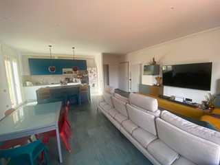 Appartamento in Vendita a Orbetello, zona Albinia, 295'000&euro;, 124 m²