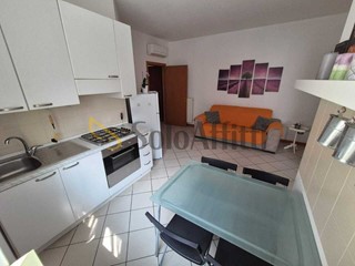 Bilocale in Affitto a Milano, zona Navigli Famagosta, 800&euro;, 54 m², arredato