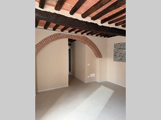 Quadrilocale in Vendita a Sarzana, 238'000&euro;, 97 m²