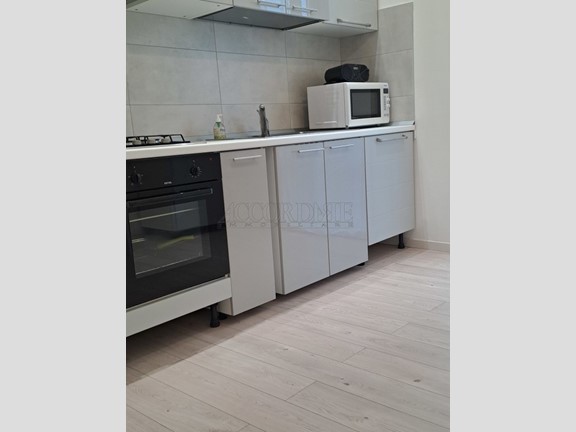 Appartamento in Affitto a Padova, zona BRUSEGANA, 860&euro;, 100 m², arredato, con Box
