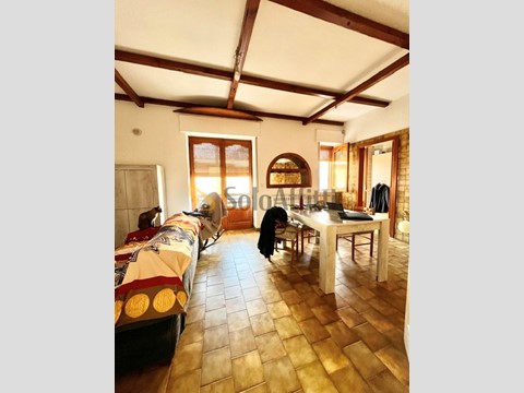 Trilocale in Affitto a Bari, 670&euro;, 80 m²