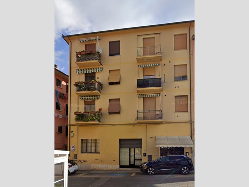 Appartamento in Vendita a Poggibonsi, zona Staggia via Romana, 90'000&euro;, 80 m²