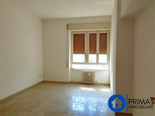 Quadrilocale in Affitto a Terni, 550&euro;, 100 m²