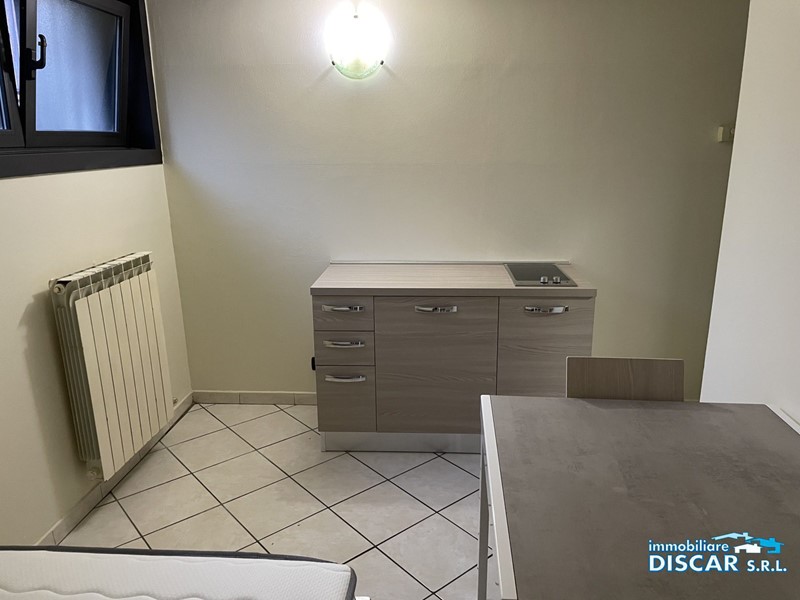 Monolocale in Affitto a Peschiera Borromeo, 650&euro;, 16 m²