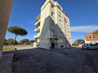 Quadrilocale in Vendita a Livorno, 220'000&euro;, 150 m²
