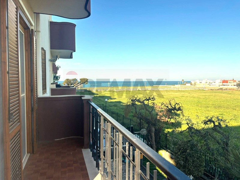 Trilocale in Vendita a Trani, 169'000&euro;, 102 m²