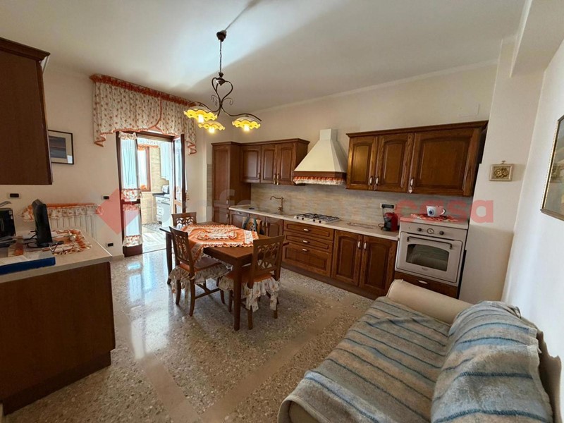 Quadrilocale in Vendita a Crispiano, 89'000&euro;, 189 m²