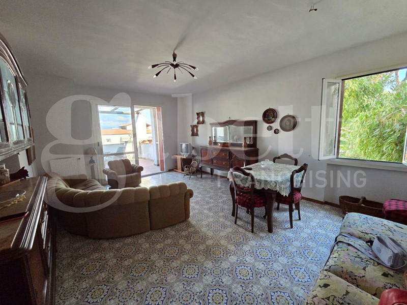 Quadrilocale in Vendita a Sessa Aurunca, 230'000&euro;, 150 m², arredato