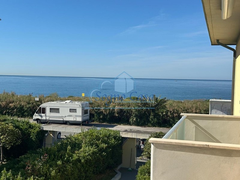Bilocale in Vendita a Carrara, zona Marina di Carrara, 169'000&euro;, 40 m², arredato, con Box