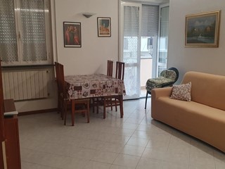 Trilocale in Affitto a Camaiore, zona Lido di Camaiore, 3'500&euro;, 65 m², arredato