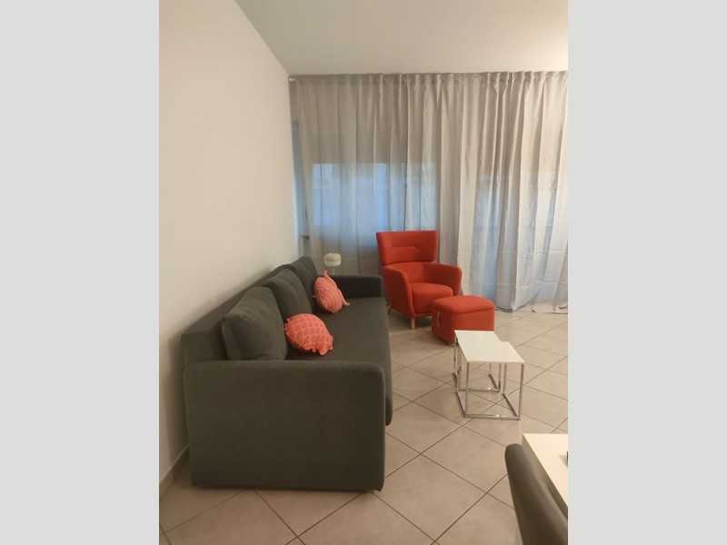 Appartamento in Vendita a Camaiore, zona Lido di Camaiore, 429'000&euro;, 80 m², arredato