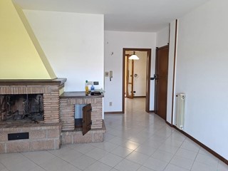 Trilocale in Vendita a Cecina, zona Cecina Marina, 245'000&euro;, 80 m², arredato