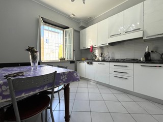 Trilocale in Vendita a Catanzaro, 89'000&euro;, 72 m²