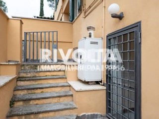 Trilocale in Vendita a Roma, 165'000&euro;, 94 m²