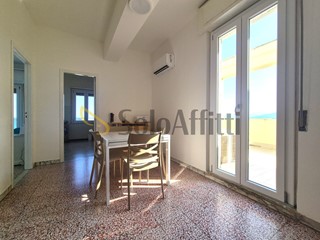 Bilocale in Affitto a Catanzaro, zona Lido Corso, 1'700&euro;, 70 m², arredato