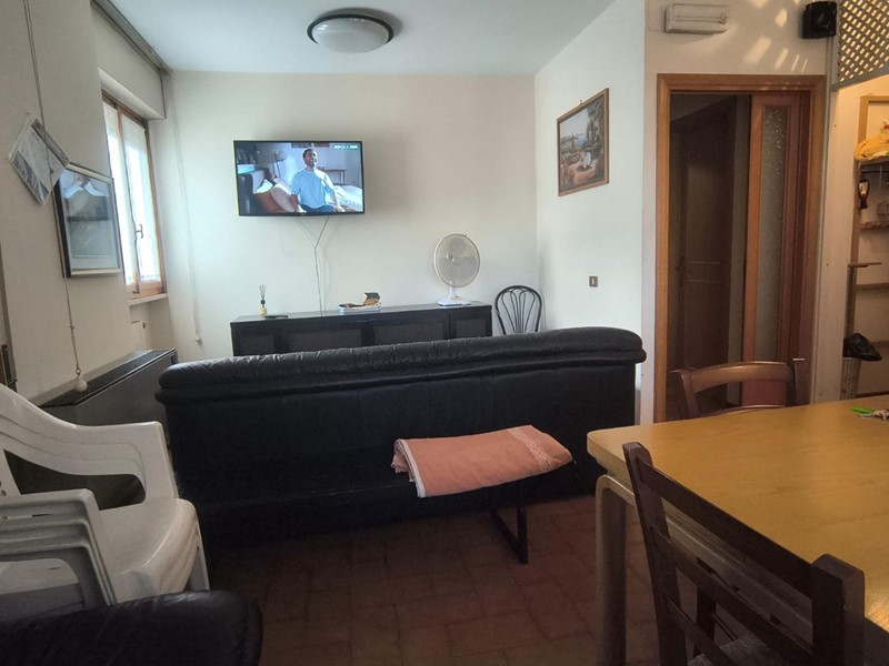 Trilocale in Affitto a Camaiore, zona Lido di Camaiore, 1'200&euro;, 50 m², arredato