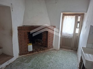 Quadrilocale in Vendita a Guardialfiera, 16'000&euro;, 64 m²