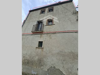 Trilocale in Vendita a Campobasso, 20'000&euro;, 80 m²
