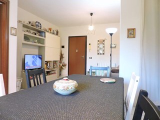 Quadrilocale in Vendita a Cascina, zona Casciavola, 210'000&euro;, 74 m², con Box