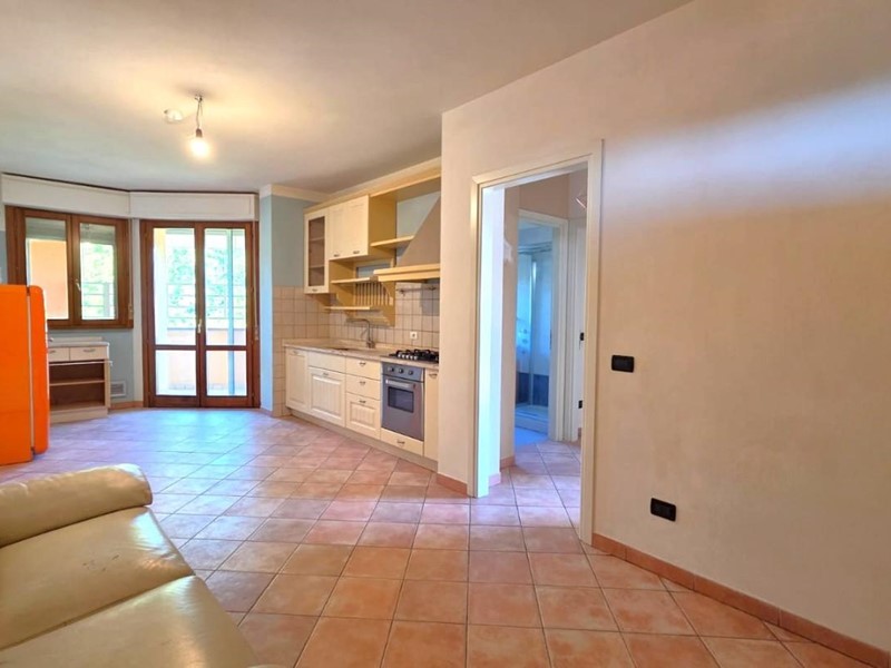 Quadrilocale in Vendita a Lucca, zona Sant'Anna, 225'000&euro;, 80 m², con Box