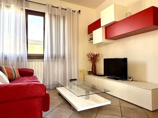 Appartamento in Vendita a Massa, zona Ronchi, 270'000&euro;, 100 m², arredato