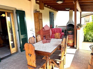 Appartamento in Vendita a Capraia e Limite, zona Limite, 230'000&euro;, 105 m²