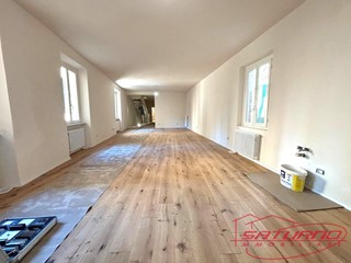 Appartamento in Vendita a Lucca, 595'000&euro;, 190 m²