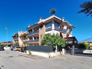 Trilocale in Vendita a Fonte Nuova, 169'000&euro;, 80 m²