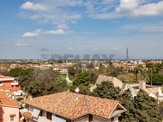 Attico in Vendita a Oristano, 300'000&euro;, 180 m²