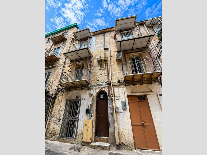 Appartamento in Vendita a Palermo, 50'000&euro;, 58 m²
