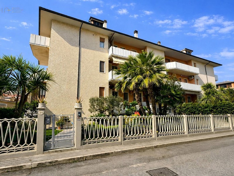 Appartamento in Vendita a San Benedetto del Tronto, 260'000&euro;, 150 m²
