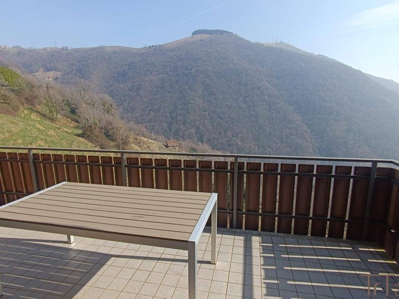 Trilocale in Vendita a Aviatico, 135'000&euro;, 80 m²