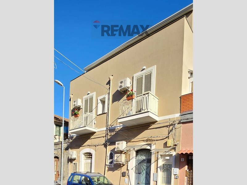 Trilocale in Affitto a Catania, 650&euro;, 86 m²