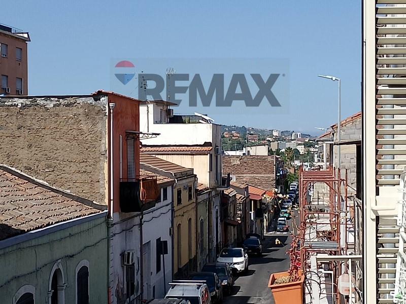 Quadrilocale in Affitto a Catania, 680&euro;, 84 m²