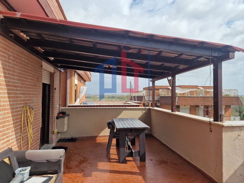 Attico in Vendita a Pomezia, 169'000&euro;, 75 m²