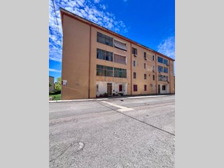 Trilocale in Vendita a Sassari, 68'000&euro;, 82 m²