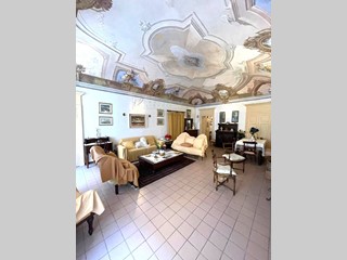 Appartamento in Vendita a Garessio, 220'000&euro;, 270 m²