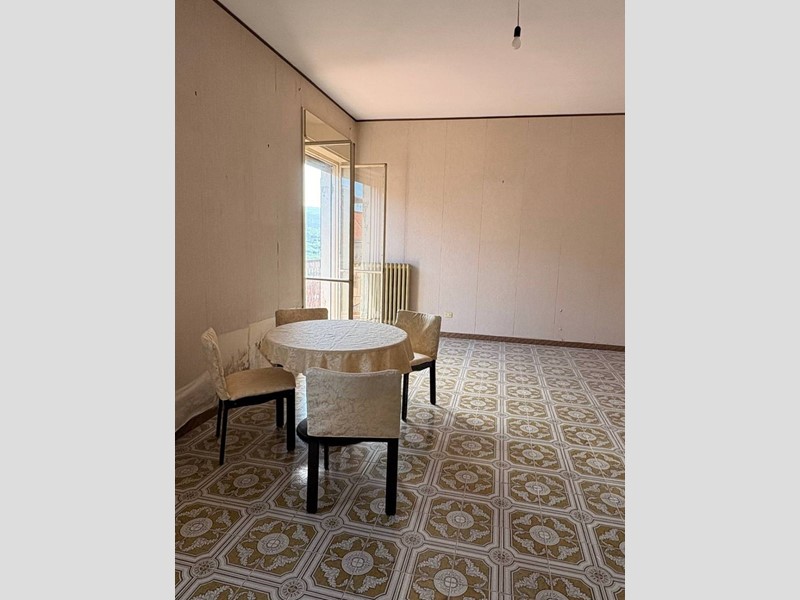 Quadrilocale in Vendita a Vignanello, 57'000&euro;, 120 m²