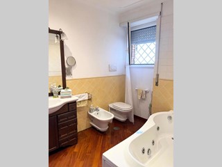 Attico in Vendita a Roma, 615'000&euro;, 127 m²