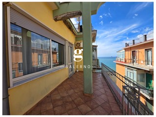 Quadrilocale in Vendita a Salerno, 415'000&euro;, 110 m², con Box