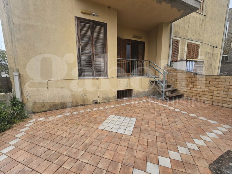 Bilocale in Vendita a Scalea, 32'000&euro;, 30 m², arredato