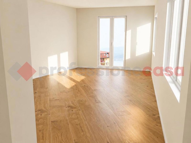 Bilocale in Vendita a Nebbiuno, 160'000&euro;, 68 m², con Box