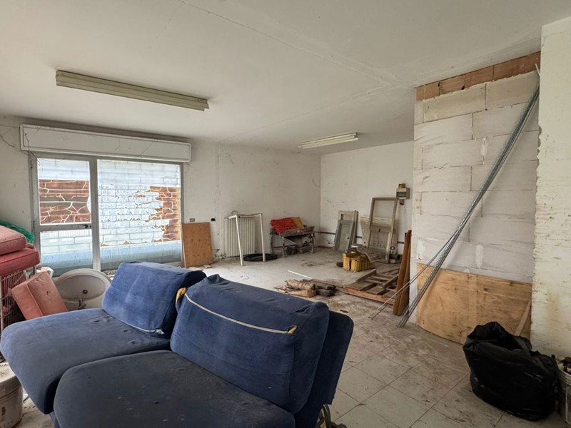 Trilocale in Vendita a Tortoreto, 60'000&euro;, 106 m²