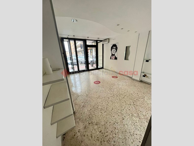 Monolocale in Affitto a Modugno, 650&euro;, 42 m²
