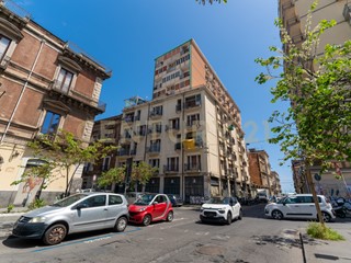 Quadrilocale in Vendita a Catania, 159'000&euro;, 102 m²