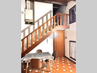 Trilocale in Vendita a Schio, zona Schio, 65'000&euro;, 48 m²