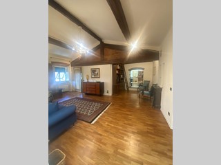 Trilocale in Affitto a Lucca, zona Centro Storico, 2'000&euro;, 90 m², arredato