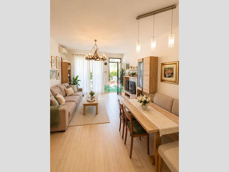 Trilocale in Vendita a Ravenna, 218'000&euro;, 85 m², arredato, con Box