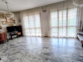 Appartamento in Vendita a Padova, 260'000&euro;, 172 m², con Box